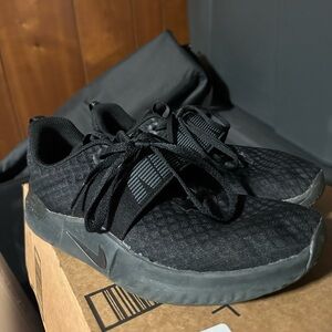 Women’s Nike shoes